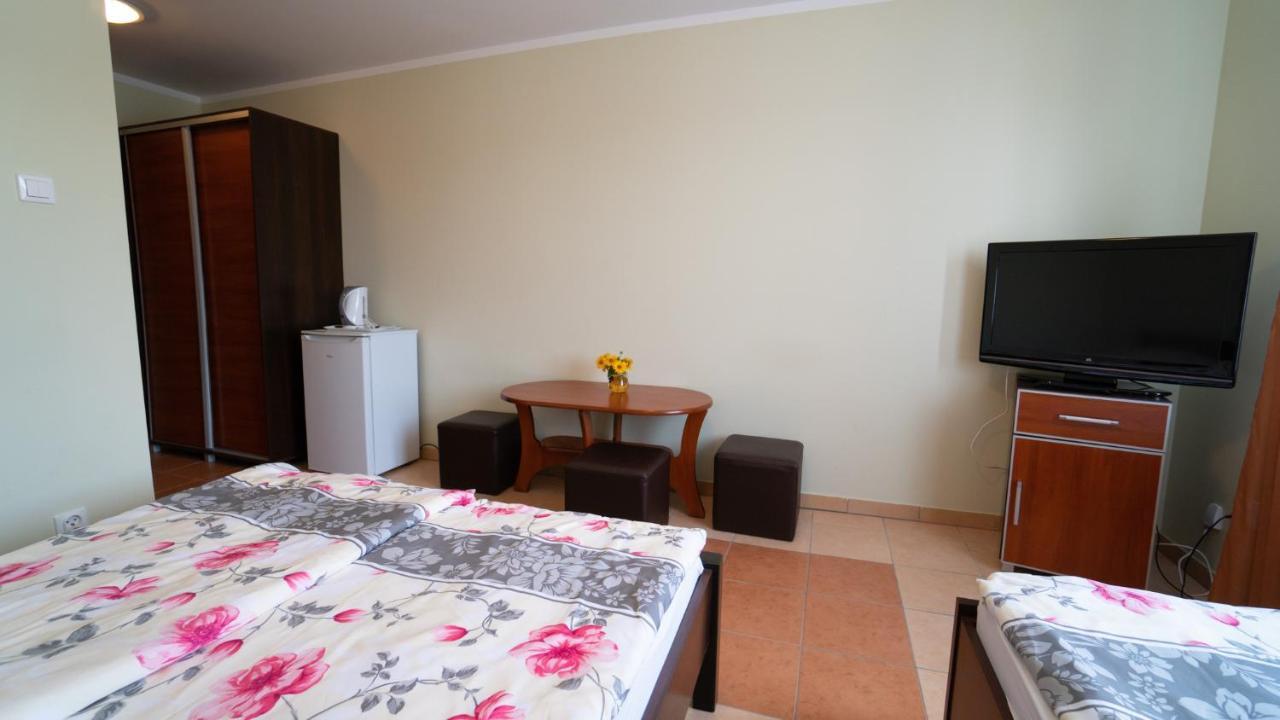 Ferienwohnung Arielle Łazy Exterior foto